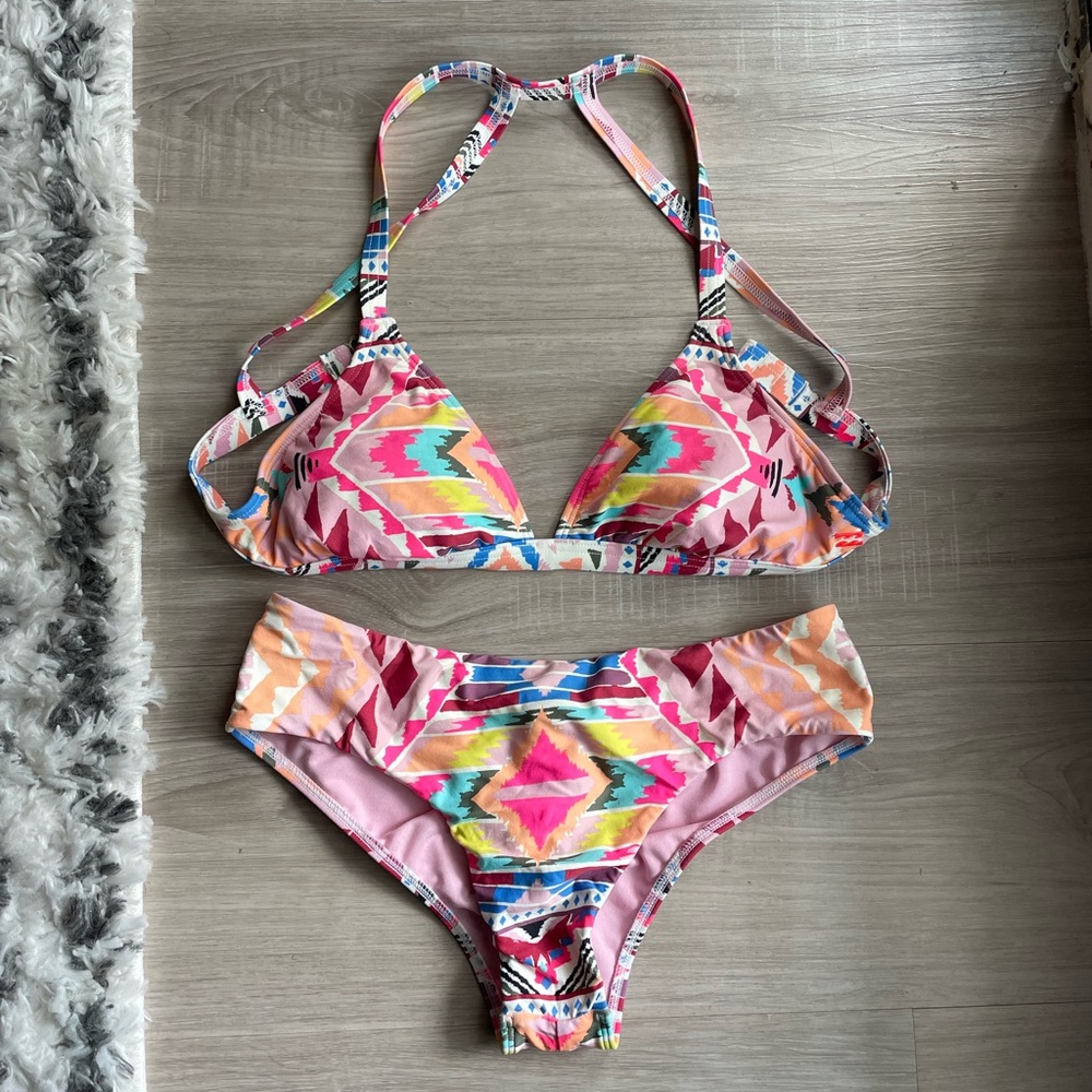 Billabong Colorful Geometric Bikini Set